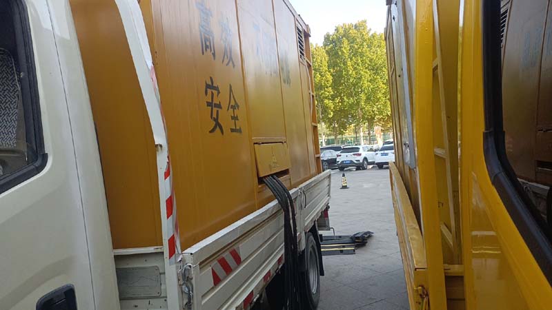 镇康如何判断柴油发电机组和UPS电源的切换时间是否符合要求？